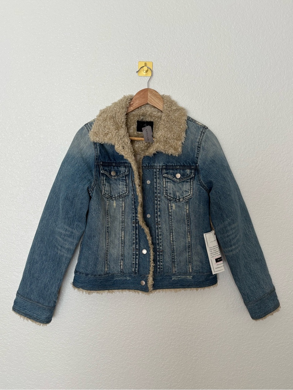NWT Celebrity Pink Women's Sherpa Lined Denim Trucker Jacket Large